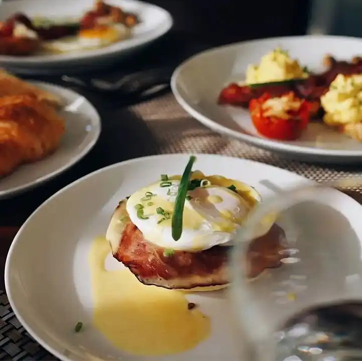 image of dine at vinila